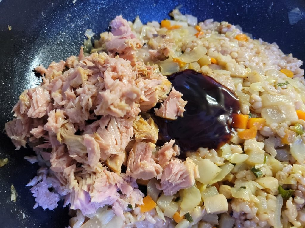 참치야채볶음밥 레시피 야채볶음밥 간단요리 참치캔요리 만드는방법_9